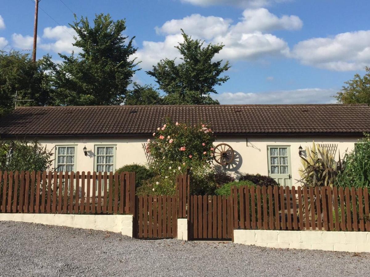 Ashton Cottages Cheddar Exterior photo